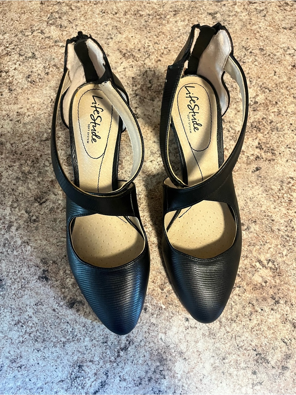 Life Stride Women's Black Pointed-Toe Slingback Heels Size 10